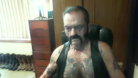 leathergreaser online show from 01/02/25, 04:52