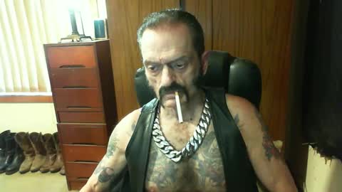 leathergreaser online show from 01/06/25, 02:26