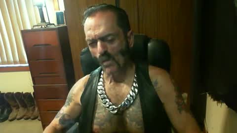 leathergreaser online show from 02/05/25, 09:07