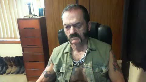 leathergreaser online show from 03/06/25, 09:42
