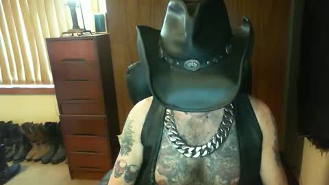 leathergreaser online show from 10/25/25, 09:53