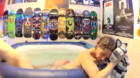 Snapshot of leatherluvefuck chatting on 10/28/25, 02:26 kinky dirty fuck online show from 10/28/25, 02:26