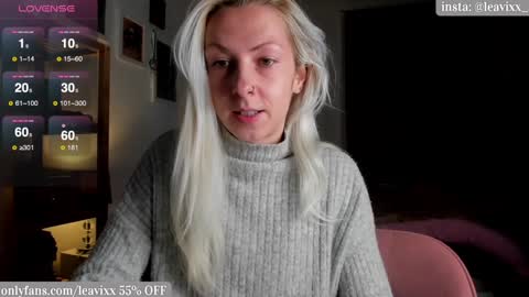 LeaVixx online show from 12/22/24, 05:53