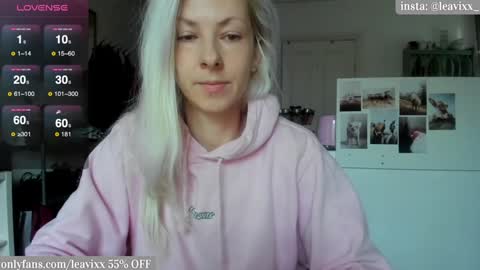 LeaVixx online show from 12/23/24, 08:22