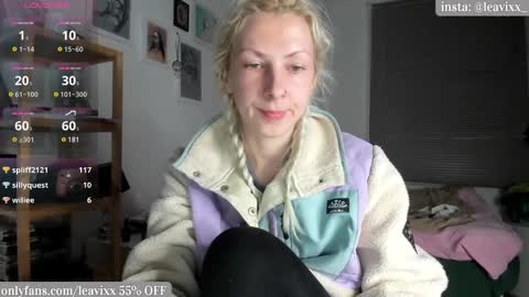 LeaVixx online show from 03/11/25, 08:31