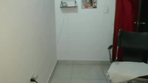 Snapshot of leche2023 chatting on 10/17/25, 09:39 My love online show from 10/17/25, 09:39