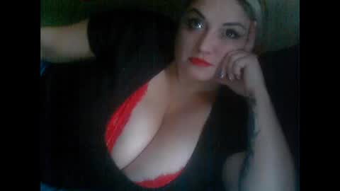 Snapshot of ledsytreidx chatting on 09/15/25, 12:16 LedsyTreidX online show from 09/15/25, 12:16