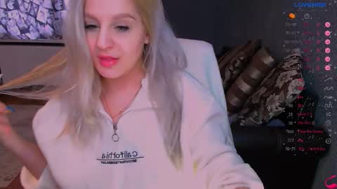Snapshot of ledy_luck chatting on 09/30/25, 09:14 Veronica online show from 09/30/25, 09:14