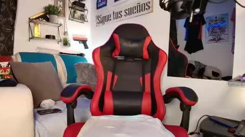 leenar_key online show from 10/29/25, 12:57