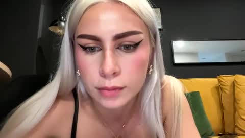 Snapshot of leera_ chatting on 10/06/25, 06:49 Lera online show from 10/06/25, 06:49