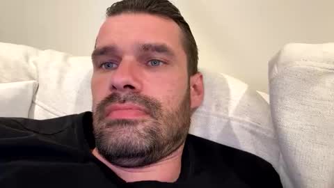 Snapshot of leexxx_69 chatting on 11/12/25, 12:22 leexxx_69 online show from 11/12/25, 12:22