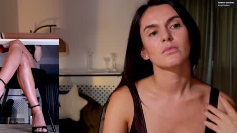 Snapshot of legswattitude chatting on 10/23/25, 03:00 Elle online show from 10/23/25, 03:00