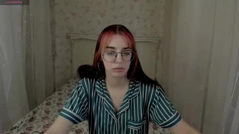 leia_moreno online show from 10/09/25, 03:04
