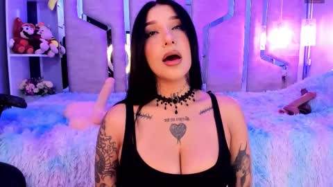 Leia online show from 11/21/25, 02:10