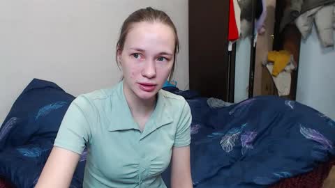 Snapshot of leila_bambi chatting on 03/12/25, 01:47 leila_bambi online show from 03/12/25, 01:47