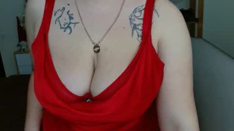 Snapshot of leila_beayte_ chatting on 01/09/25, 08:33 Leila online show from 01/09/25, 08:33