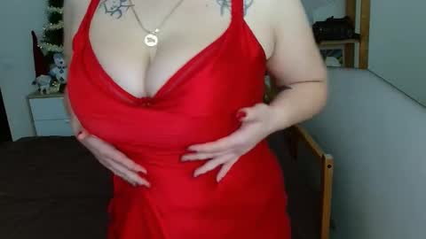 Snapshot of leila_beayte_ chatting on 02/20/25, 09:22 Leila online show from 02/20/25, 09:22