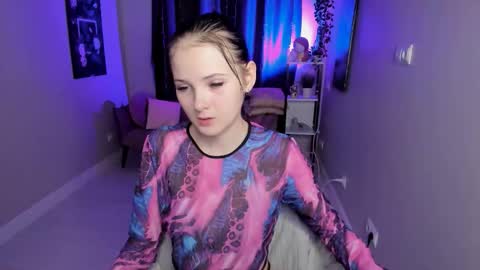 Leila online show from 10/10/25, 05:28