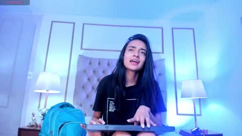 Snapshot of leilani_x chatting on 09/16/25, 12:06 leilani_x online show from 09/16/25, 12:06