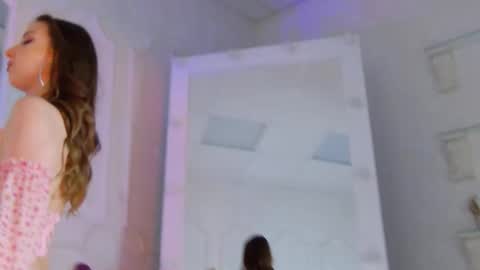 Leila online show from 11/14/25, 05:17