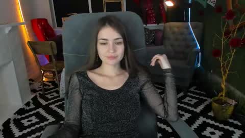 Leila Rai online show from 02/06/25, 04:25