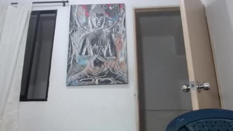 leily online show from 10/30/25, 08:09