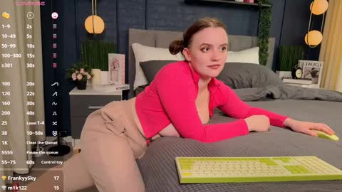 Snapshot of lela_ryan chatting on 02/17/25, 01:36 Lela online show from 02/17/25, 01:36