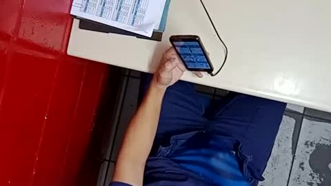 Snapshot of lelefiel chatting on 12/24/24, 03:05 Pequeno Urso online show from 12/24/24, 03:05