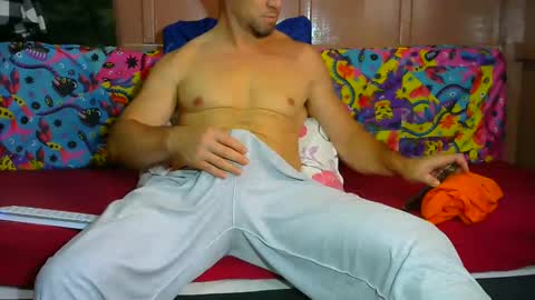 Snapshot of lemao77 chatting on 03/02/25, 02:21 SEX MASTER online show from 03/02/25, 02:21
