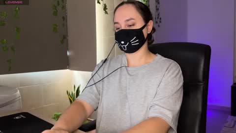 Lemi online show from 10/15/25, 09:42