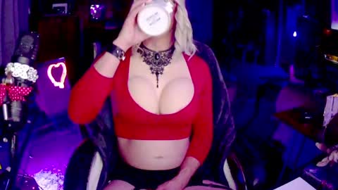 Lemon Stealing Whore online show from 02/22/25, 09:45