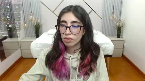 Lena online show from 09/20/25, 08:43