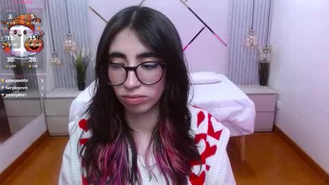 Lena online show from 10/17/25, 08:11