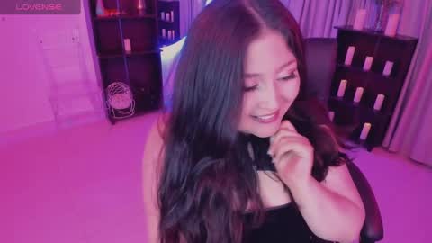 Lenna Kang online show from 12/26/24, 02:33