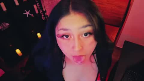 Lenna Kang online show from 02/20/25, 05:33