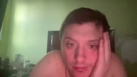 Snapshot of lennyhenny2024 chatting on 02/19/25, 12:11 lenny online show from 02/19/25, 12:11