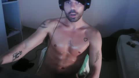Snapshot of leo1991lol chatting on 01/08/25, 01:11 leo1991lol online show from 01/08/25, 01:11