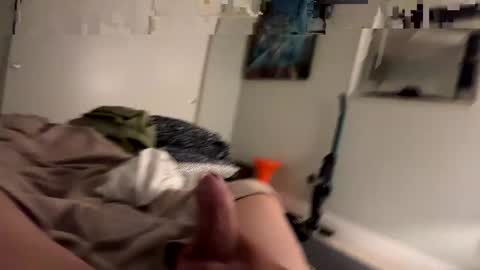 Snapshot of leo7_05 chatting on 12/27/24, 03:31 leo7_05 online show from 12/27/24, 03:31