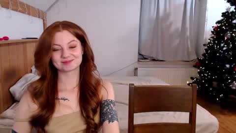 Snapshot of leo_and_lori chatting on 02/19/25, 02:33 Leo and Lori online show from 02/19/25, 02:33
