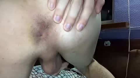 leo_cutie online show from 11/26/25, 09:16