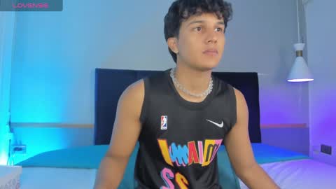 Leo online show from 10/07/25, 04:20