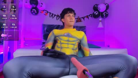 Leo online show from 10/13/25, 04:23