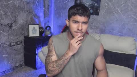 Leo independent model online show from 10/10/25, 02:54