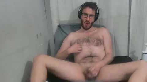 LeoBiggy online show from 10/26/25, 04:40