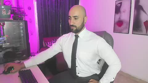 Leon online show from 01/11/25, 12:29