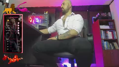 Leon online show from 09/15/25, 09:59