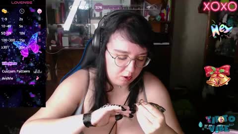 Leona Harrison online show from 12/10/24, 10:37