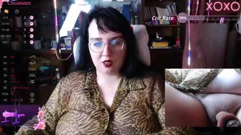 Leona Harrison online show from 10/07/25, 04:20