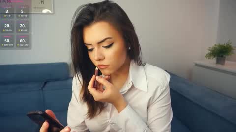 Mia online show from 10/27/25, 09:02