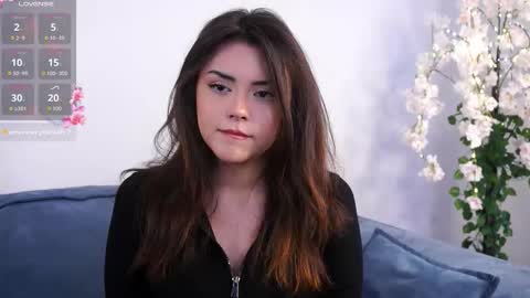 Mia online show from 11/16/25, 08:09